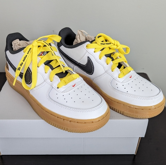 Nike Air Force 1 Smiley - Picture 2 of 6